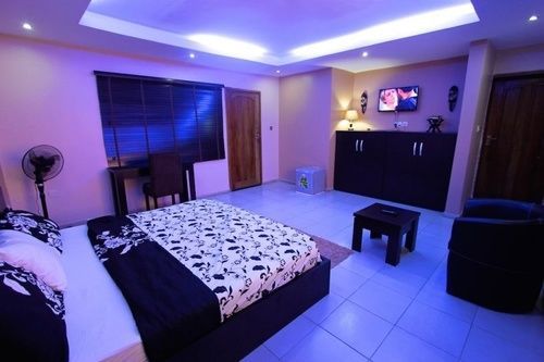 Number 95 Suites Lagos Extérieur photo