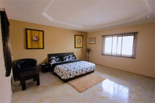 Number 95 Suites Lagos Extérieur photo